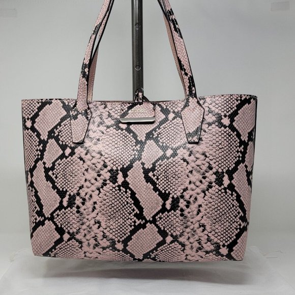 GUESS Bobbi Pink Snake Print Inside Out Reversible 3 in 1 Tote Handbag Set - Picture 5 of 14